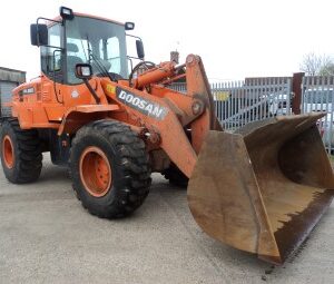 2013 Doosan DL 250 Loading Shovel