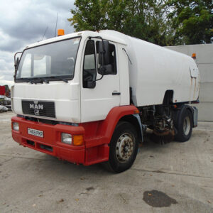 1999 MAN 18 224 LHD, Fitted Schorling Dual Sweep with Powerwash