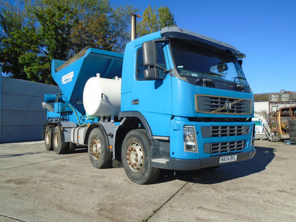 2004 Volvo FM12 Version 2 8x4, fitted concrete master batching plant