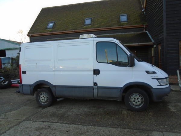 2006 Iveco 29L10 Daily GAH fridge unit, side door, 90,000kms