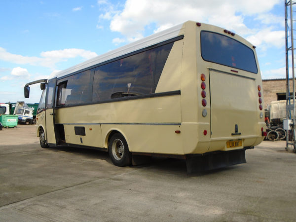 2002 Mercedes 614D Vario 15 seater bus - Image 7