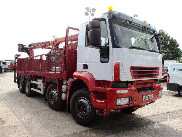 2007 Iveco Stralis 410 8x4, Day cab, Manual, Steel suspension, fitted Terex 145-2 top seat crane - Image 3