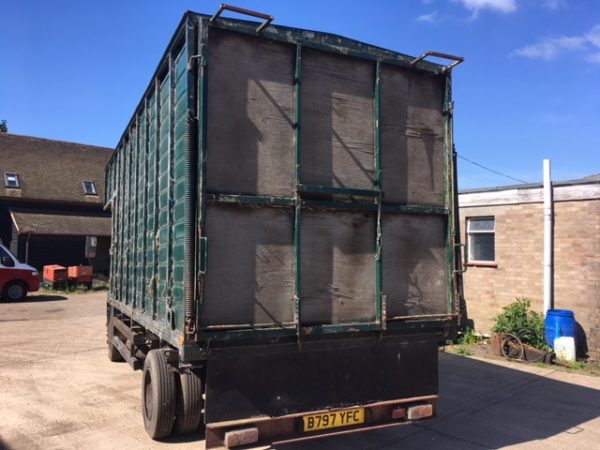 1964 Ford Cargo Livestock box Vintage - Image 3