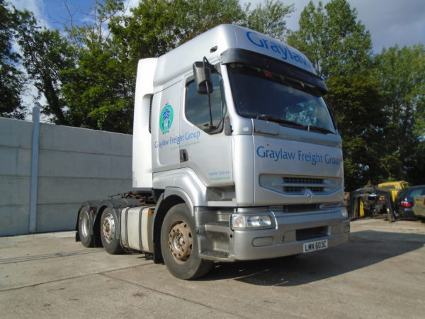 2002 Renault Premium 6x2 Tractor Unit - Image 3