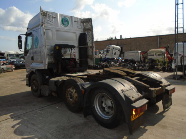 2002 Renault Premium 6x2 Tractor Unit - Image 5