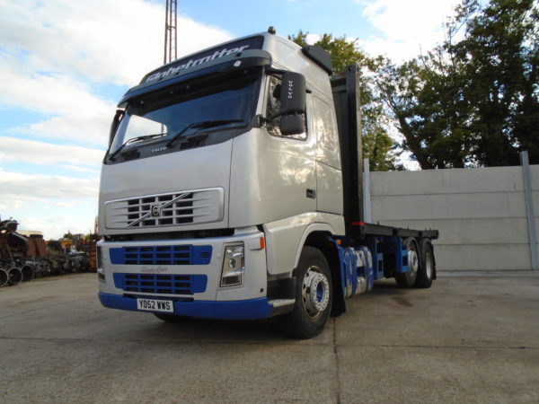 2002 Volvo FH12 420 Globetrotter 6x2 Flatbed