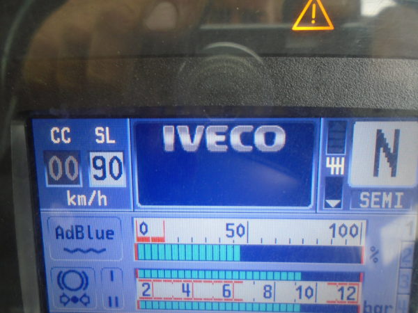 2009 Iveco Strallis Chassis Cab - Image 2