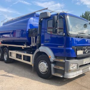 Mercedes 2633 6 x 4 Tanker