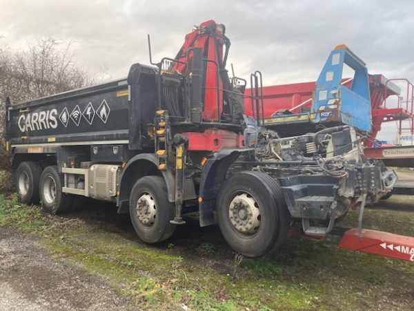 2018 IVECO TRAKKER 360 8 X 4 BREAKING - Image 3