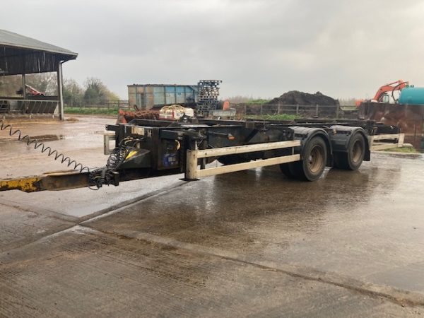 2009 CARTWRIGHT 25 FT TANDEM AXLE