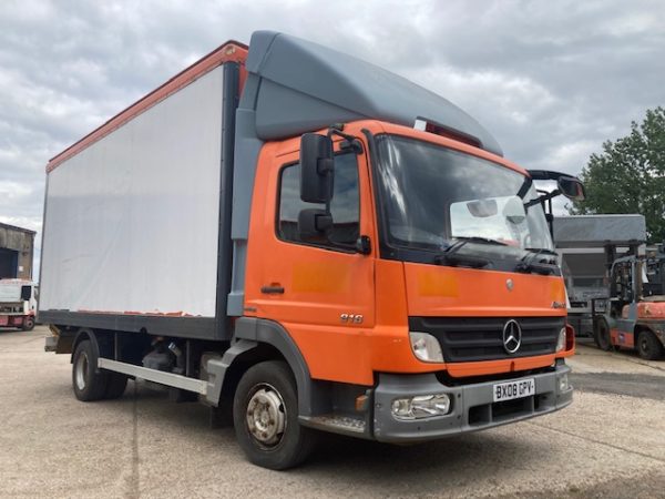 2008 MERC ATEGO BOX VAN 18FT GRP BOX, U/SLUNG TAIL LIFT, AUTO VERY TIDY - Image 3