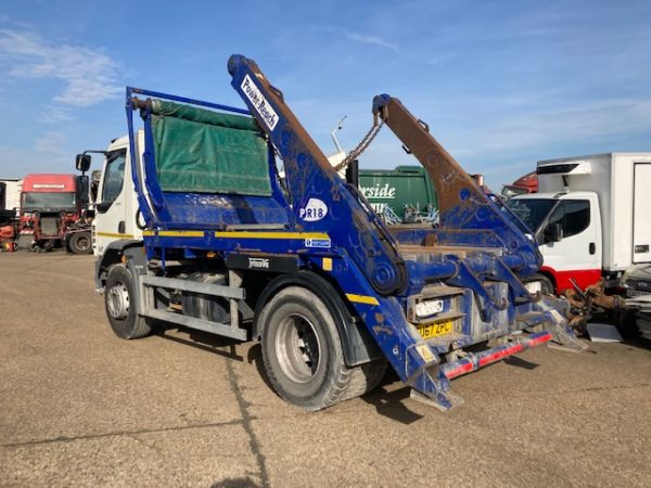 BREAKING 2017 DAF LF 230, 18T BOUGHTON SKIP - Image 5