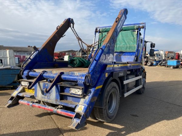BREAKING 2017 DAF LF 230, 18T BOUGHTON SKIP - Image 3