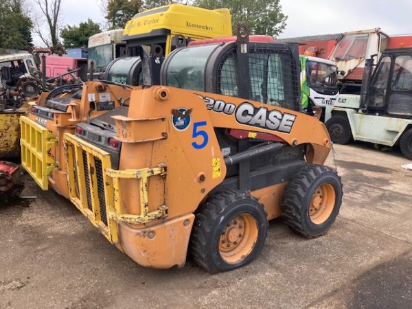 CASE SKID STEER SR200 BREAKING SPARES/REPAIRS - Image 3