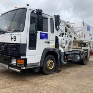**Breaking** 1999 Volvo FL6-8