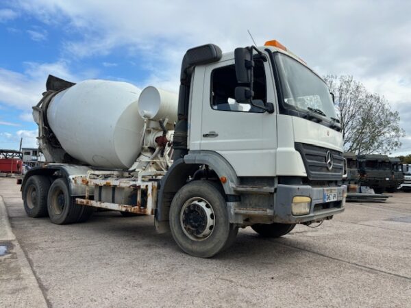 2007 Mercedes 2633 Mixer