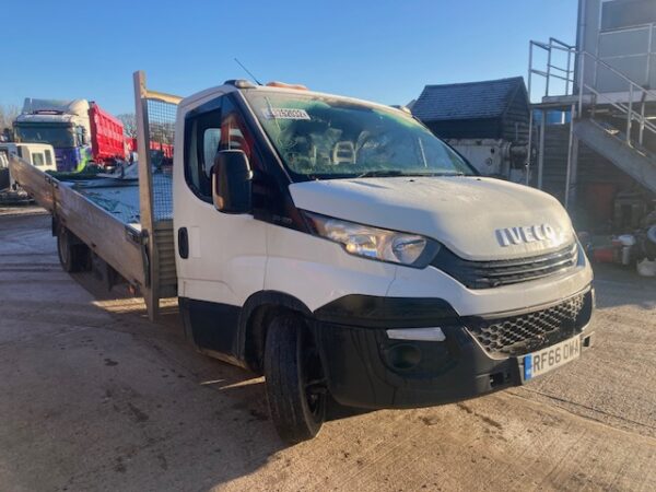*** BREAKING *** Iveco 35S12 - Image 2