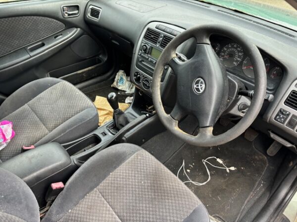 2002 Toyota WTI Avensis - Image 3