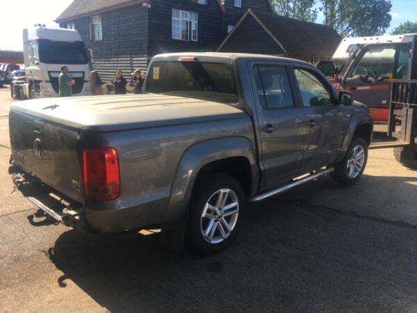 VW Amarok *Breaking* - Image 3